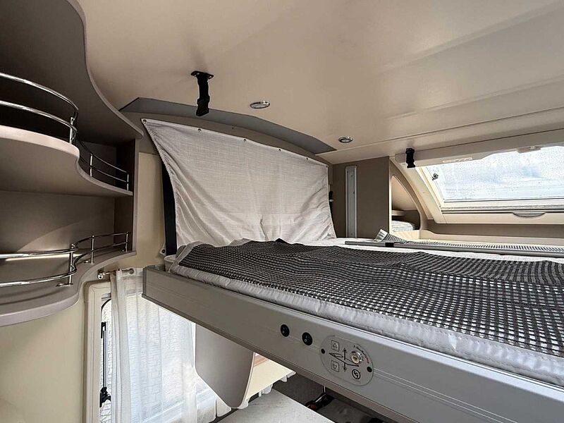 Ahorn 660 Plus KAMERA SAT-TV MARKISE SOLAR